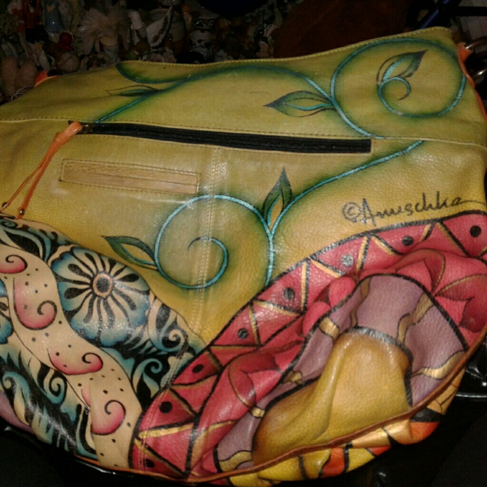 Handbag - Picture 2 of 3